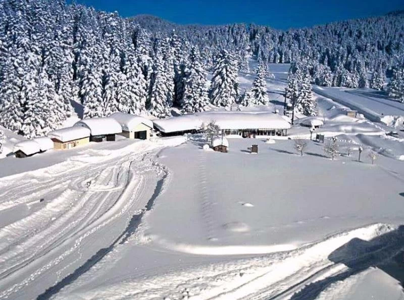 Περτούλι: Το χιονισμένο τοπίο που κόβει την ανάσα – «Τύφλα» να έχουν οι Άλπεις – Δείτε το βίντεο